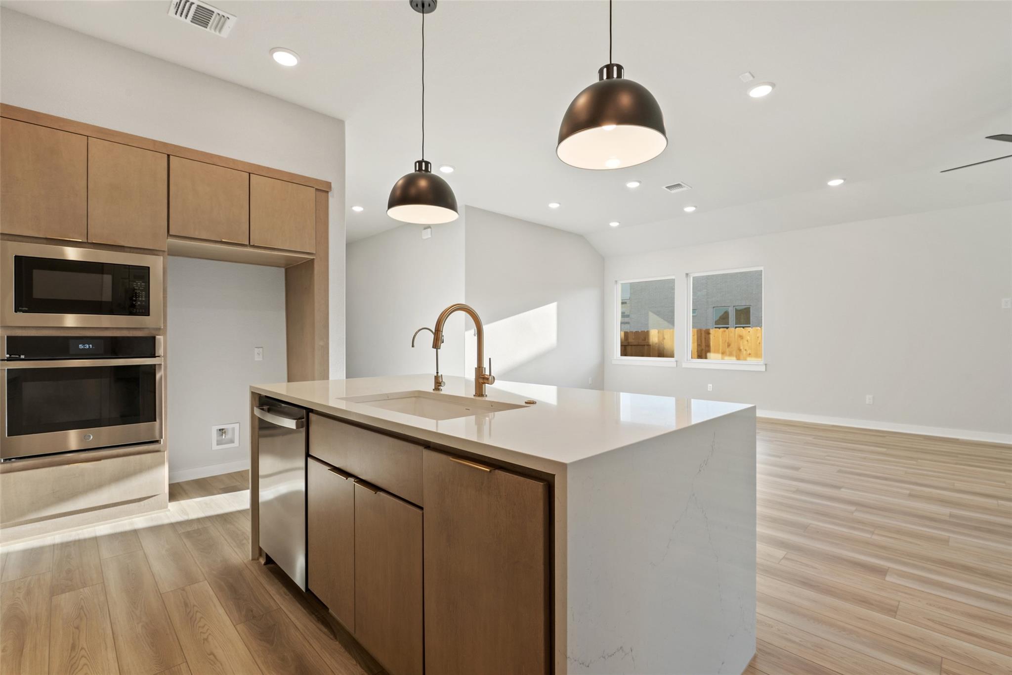 113 Mcdougall Pass Liberty Hill TX 78642