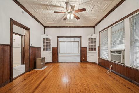 611 N Main Street Elgin TX 78621