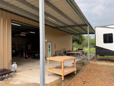 2015 Skrivanek Road Sealy TX 77474