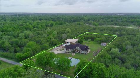 2015 Skrivanek Road Sealy TX 77474