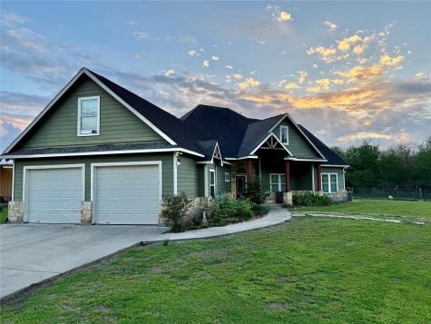 2015 Skrivanek Road Sealy TX 77474