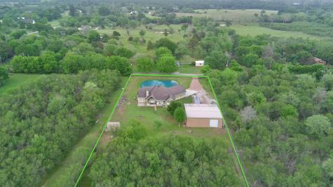 2015 Skrivanek Road Sealy TX 77474
