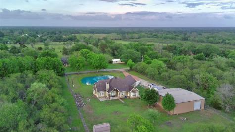 2015 Skrivanek Road Sealy TX 77474
