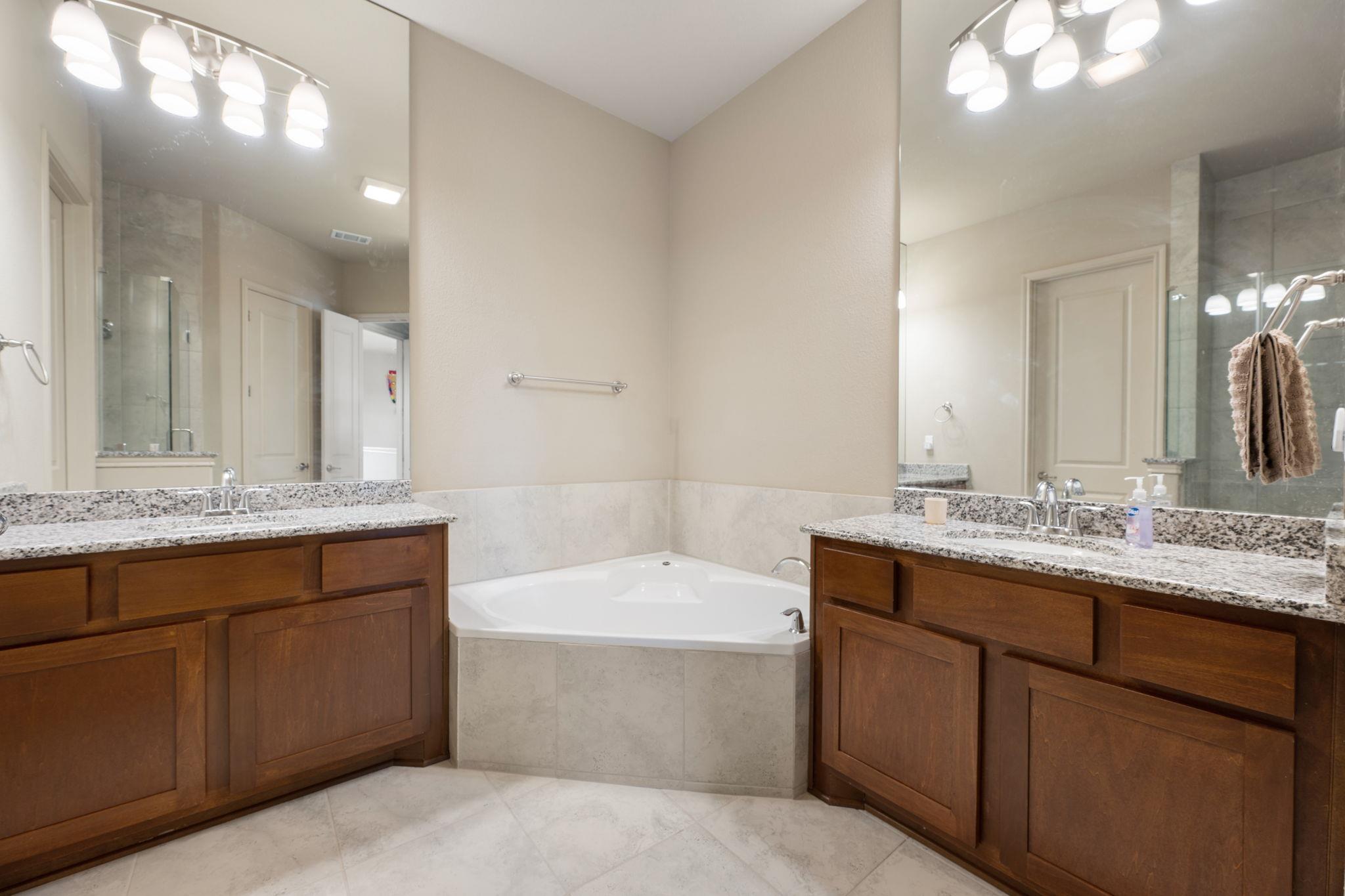 205 Clubhouse Drive Georgetown TX 78628