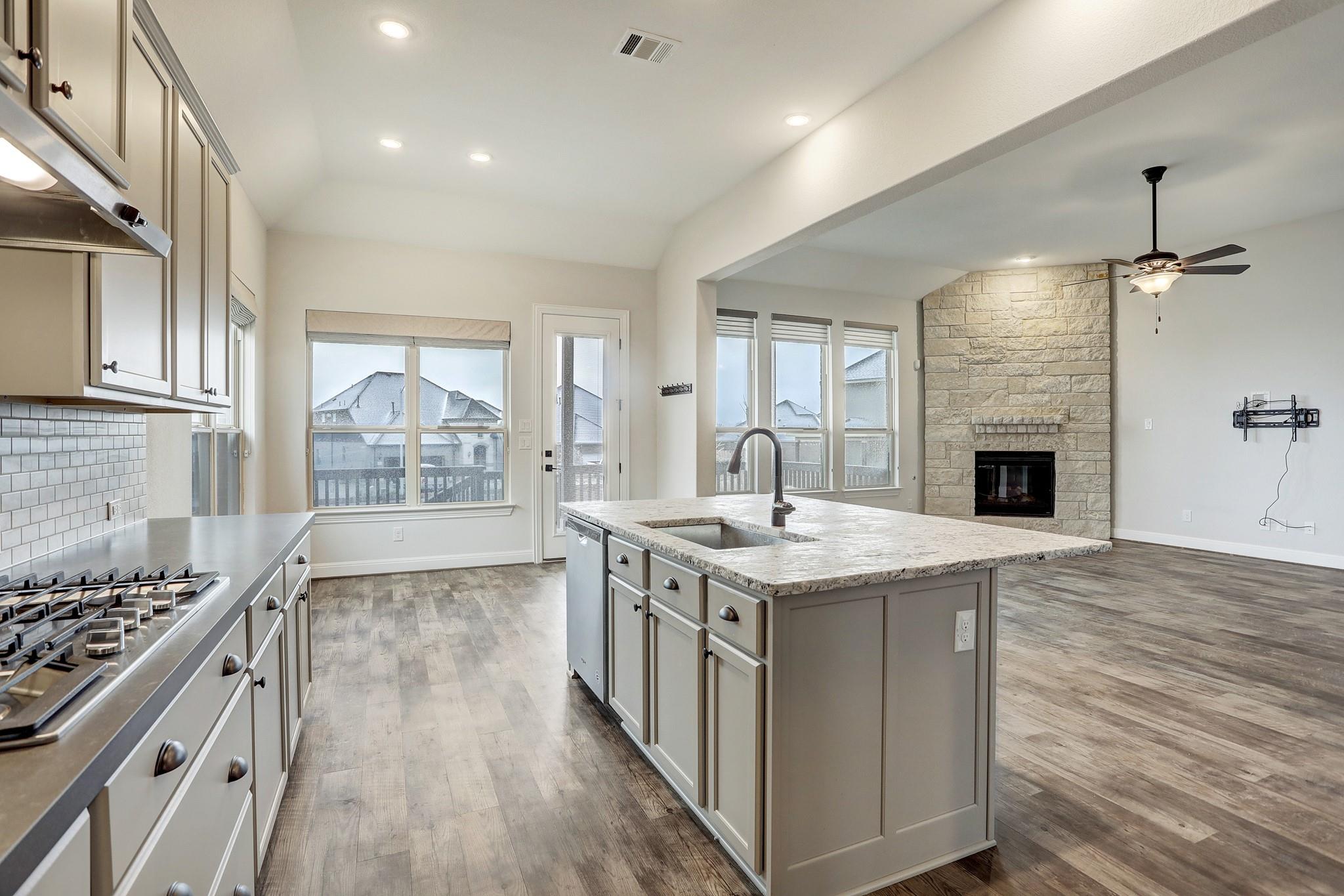 2017 Hawkes Cove Leander TX 78641