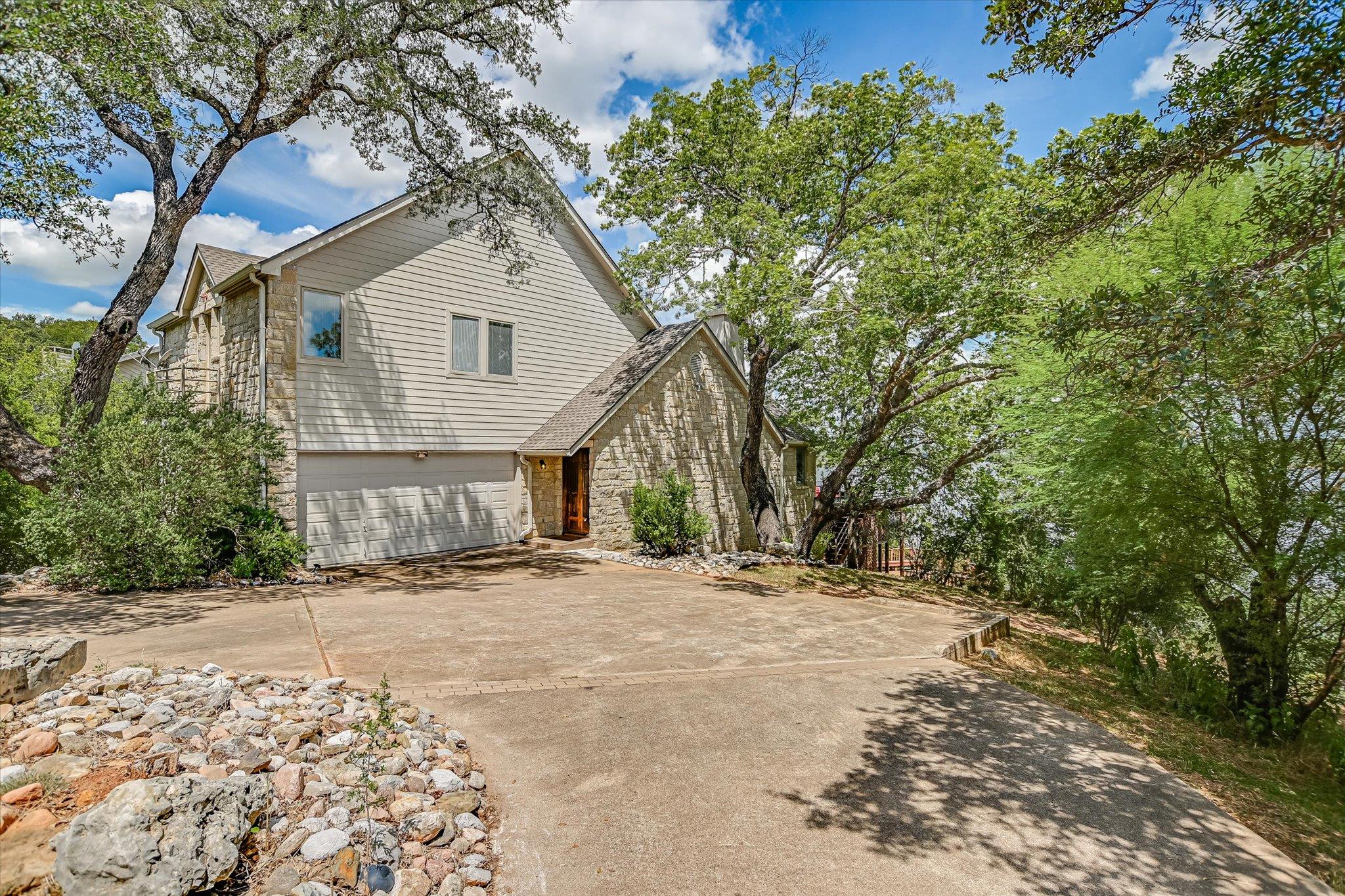 102 Center Cove I Spicewood TX 78669