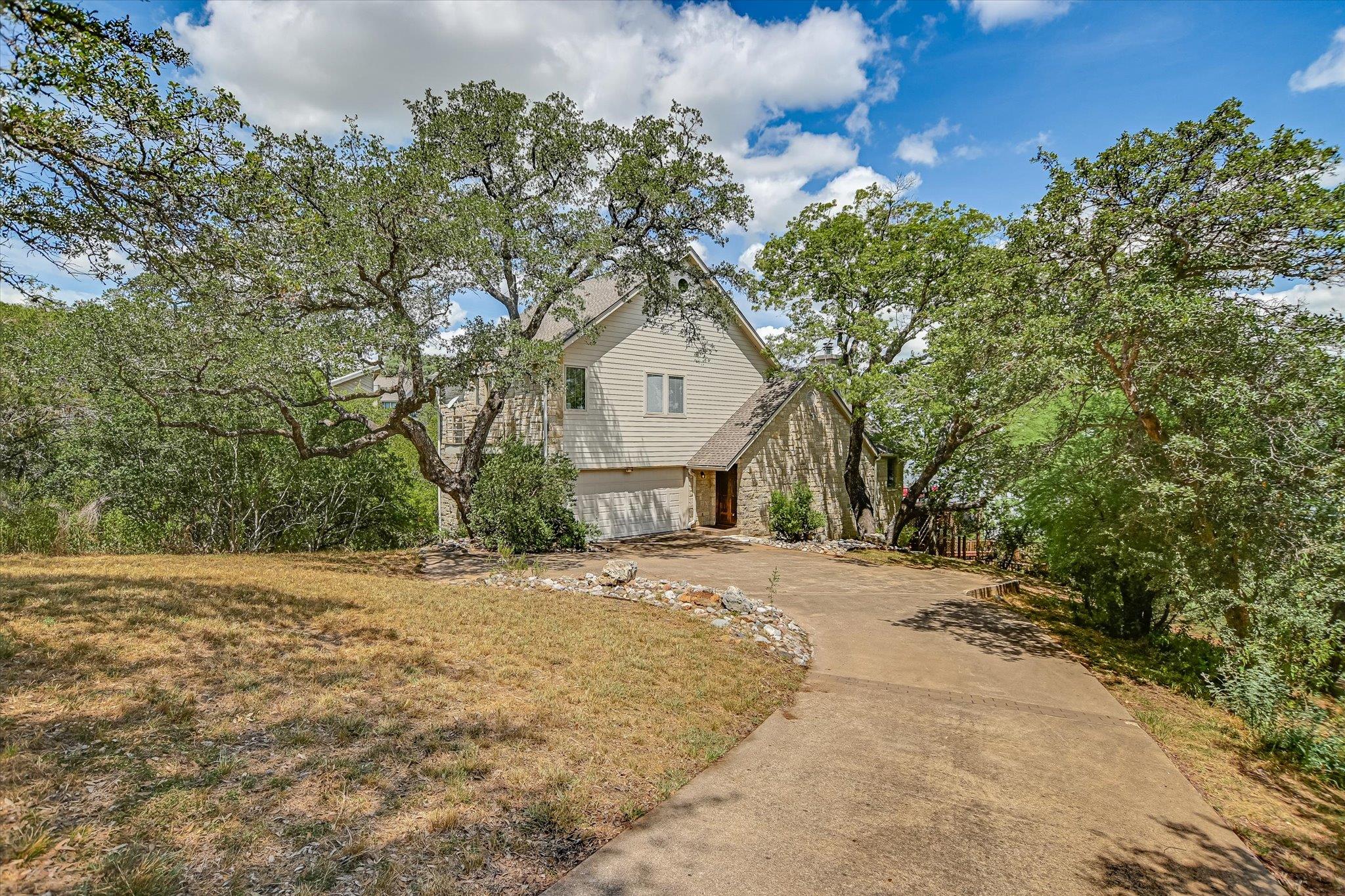 102 Center Cove I Spicewood TX 78669