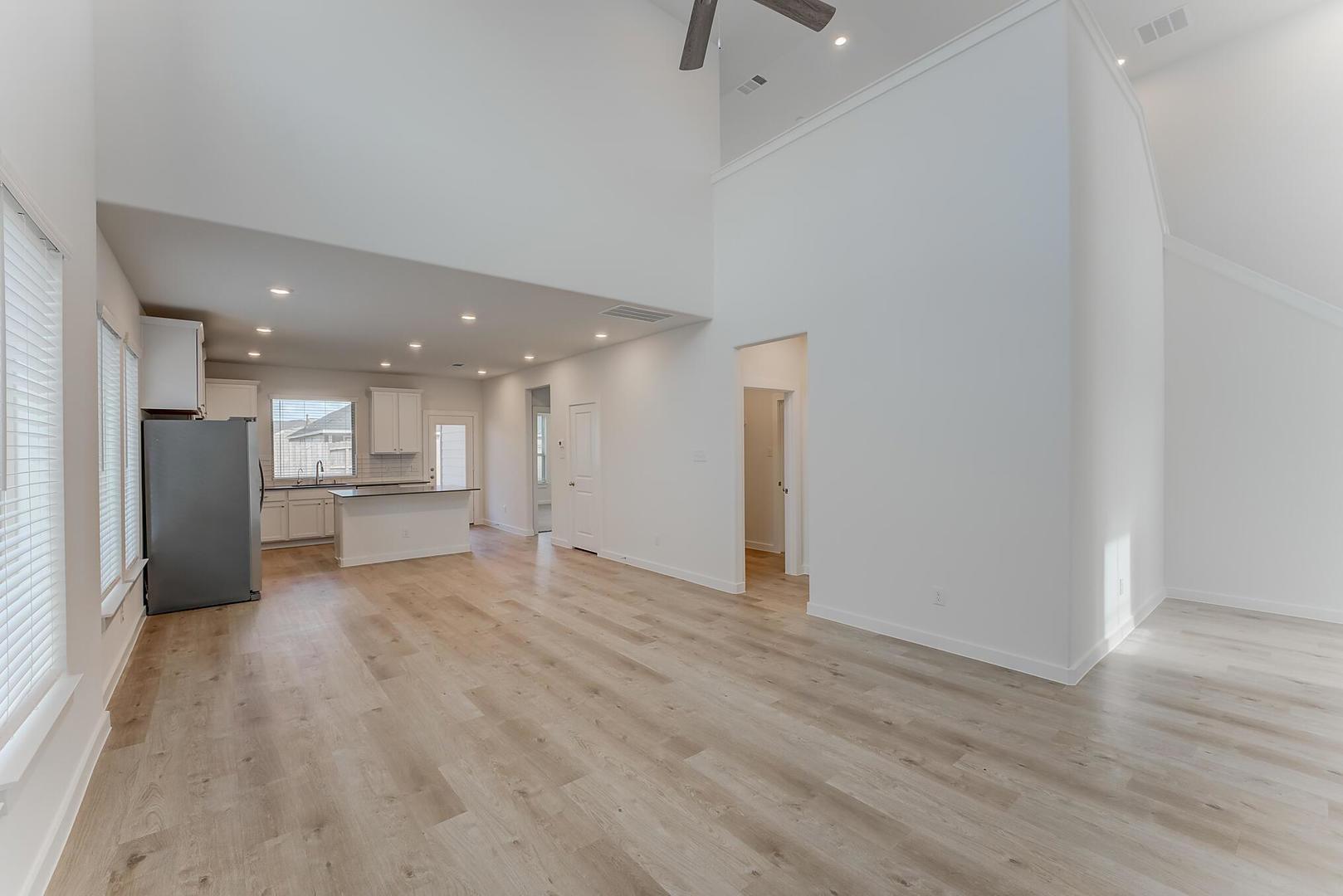 140 Bloomington Loop Hutto TX 78634