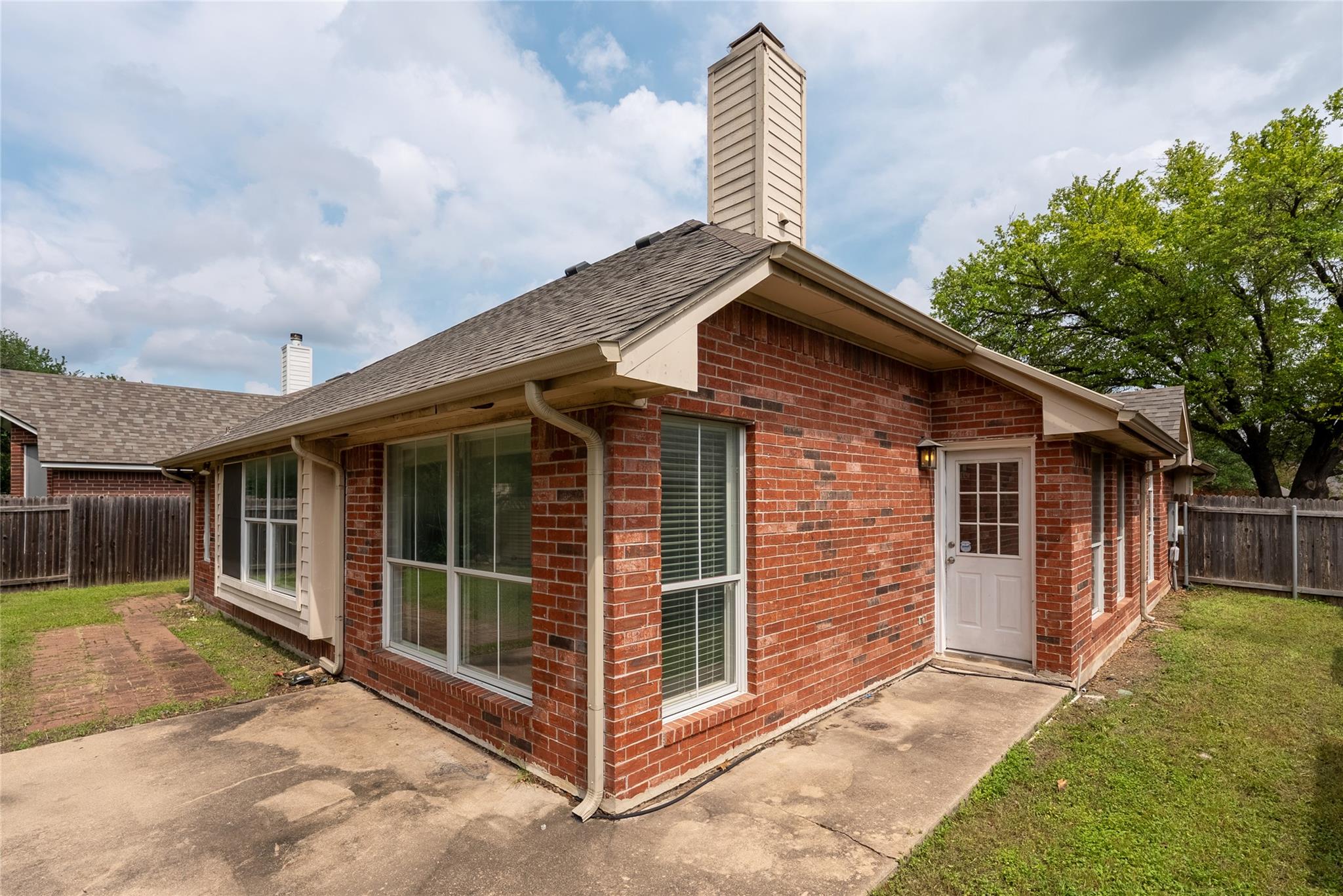 1853 Dapplegrey Lane Austin TX 78727