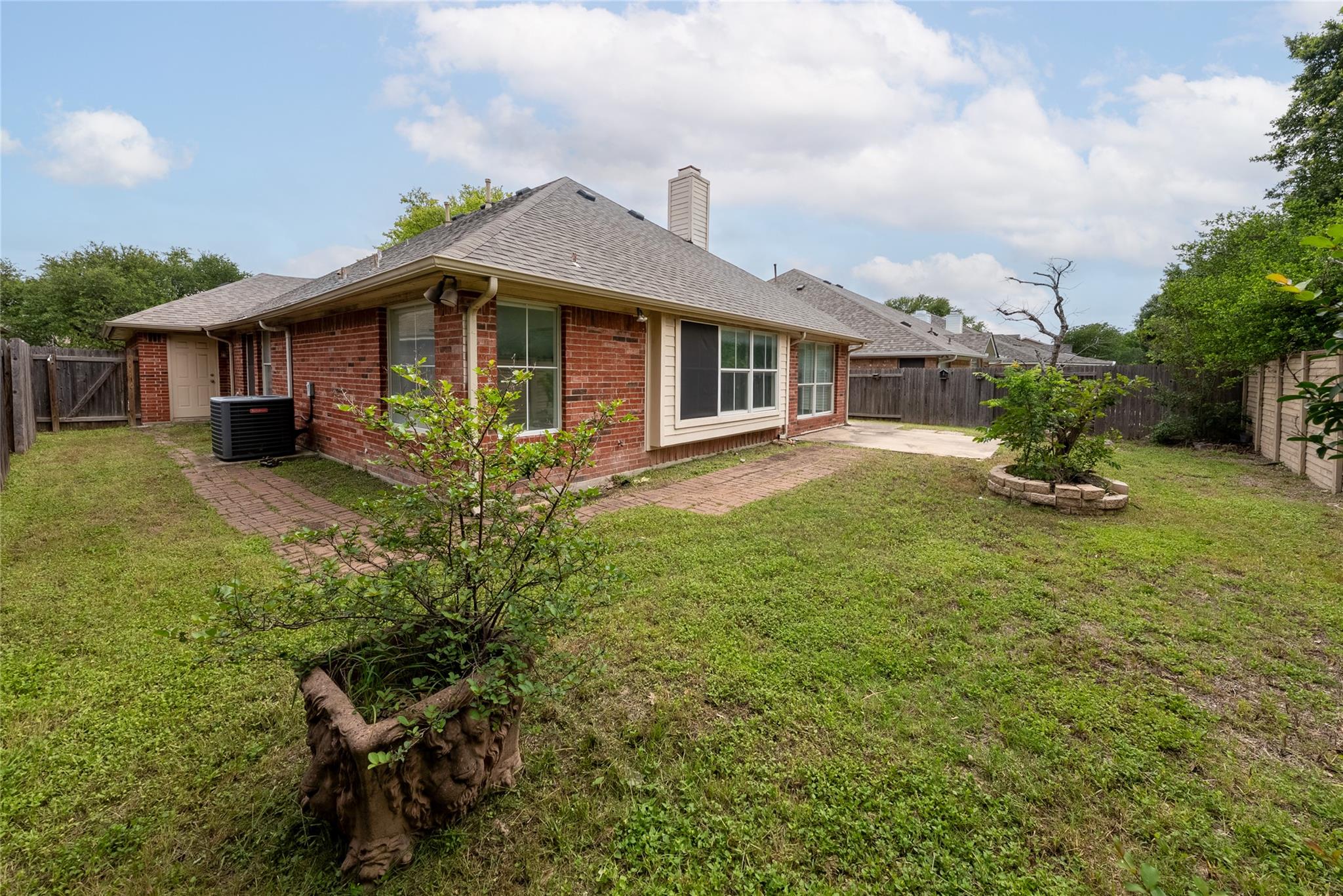 1853 Dapplegrey Lane Austin TX 78727