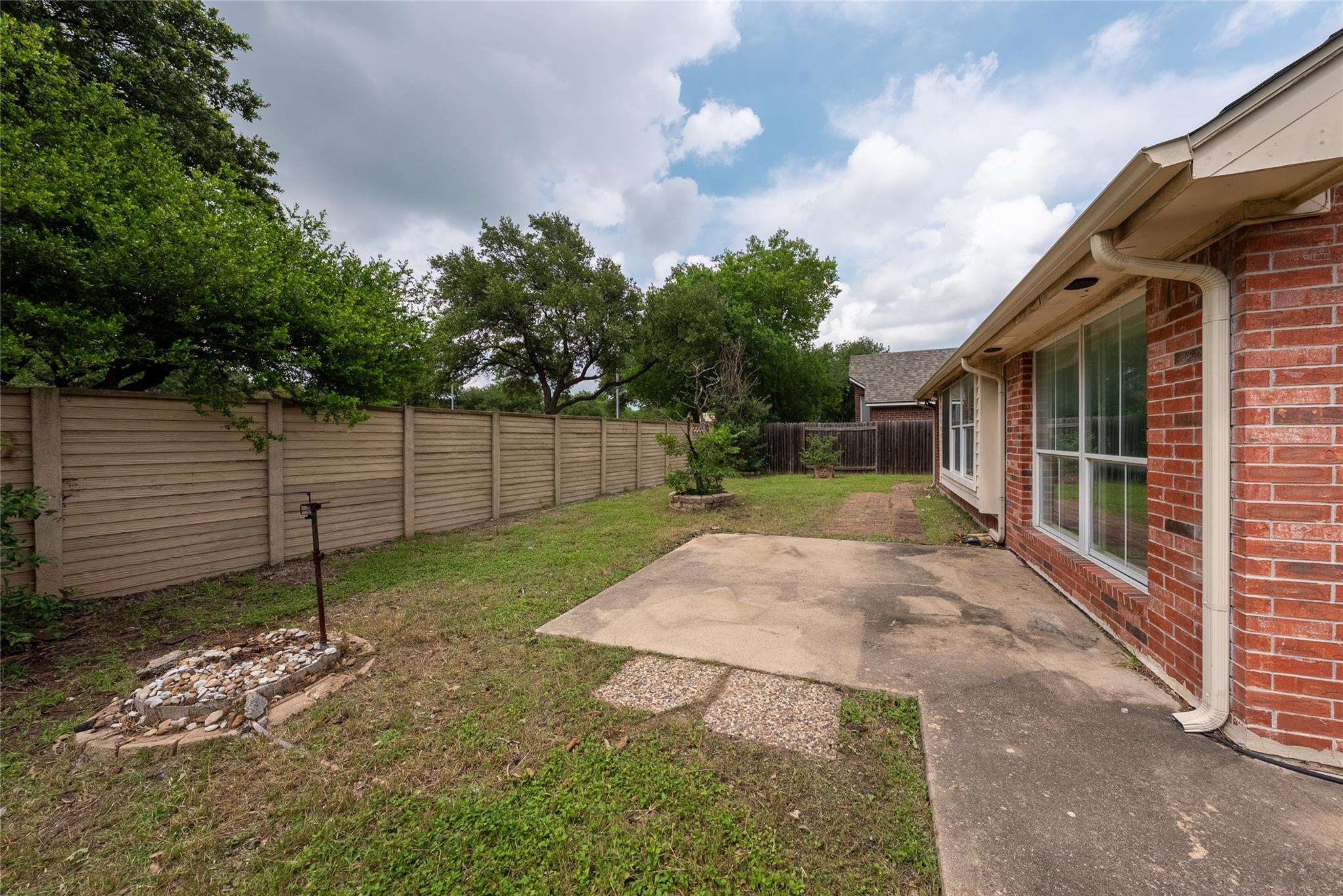 1853 Dapplegrey Lane Austin TX 78727