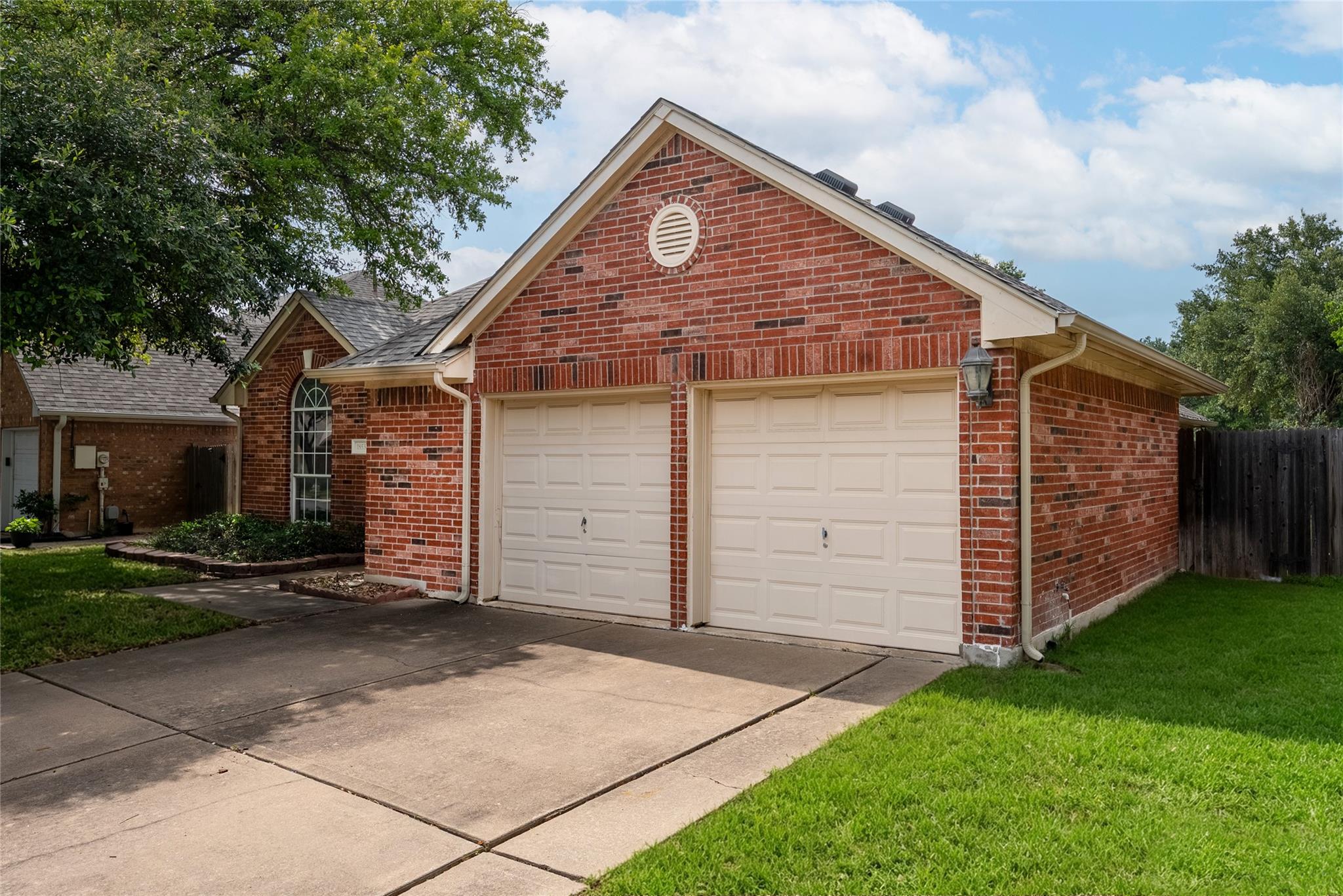 1853 Dapplegrey Lane Austin TX 78727