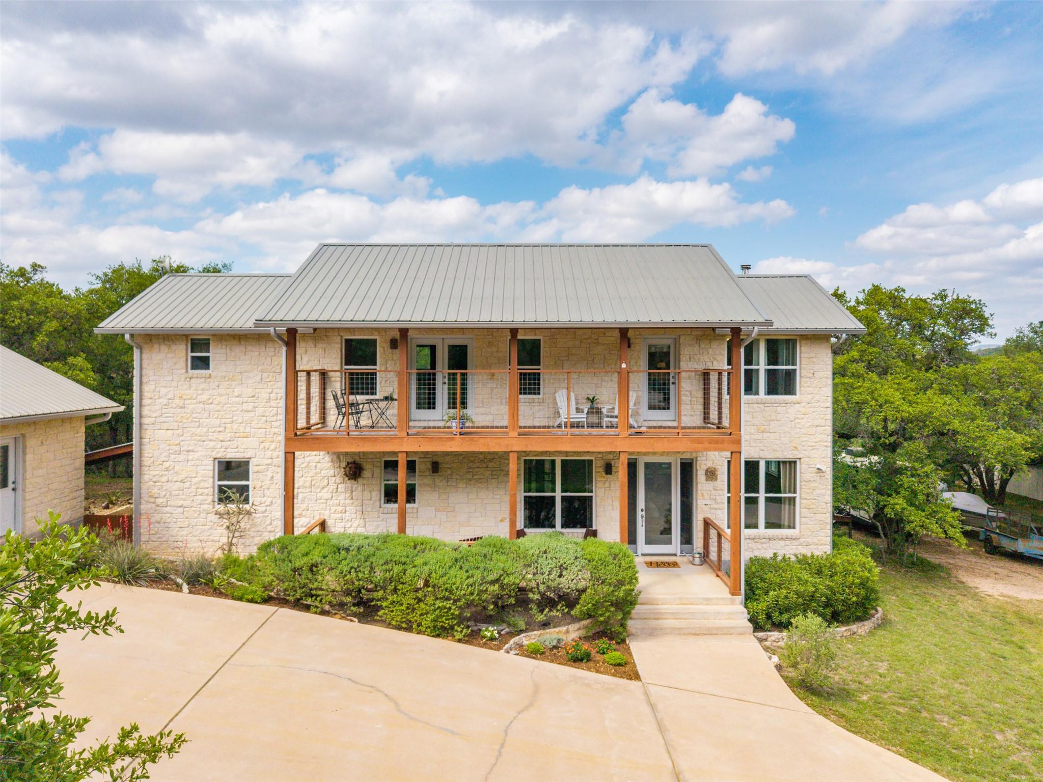 326 Lost Cove Drive Spicewood TX 78669