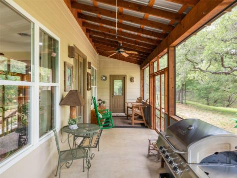 326 Lost Cove Drive Spicewood TX 78669
