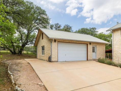 326 Lost Cove Drive Spicewood TX 78669