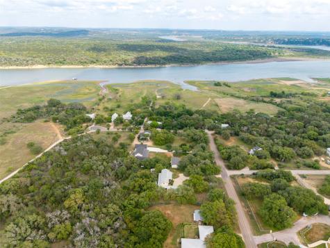 326 Lost Cove Drive Spicewood TX 78669