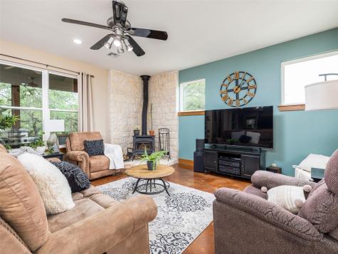 326 Lost Cove Drive Spicewood TX 78669