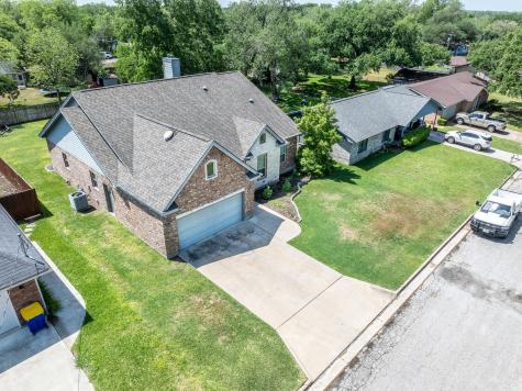 1338 Donovan Street Gonzales TX 78629