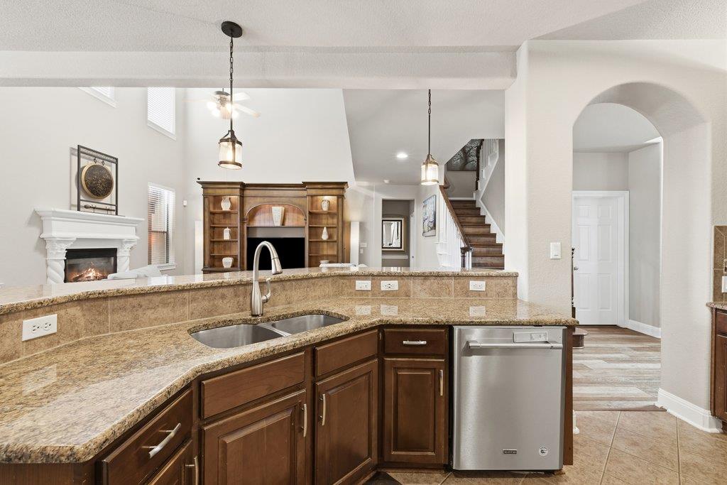 11228 Woodland Hills Trail Austin TX 78732