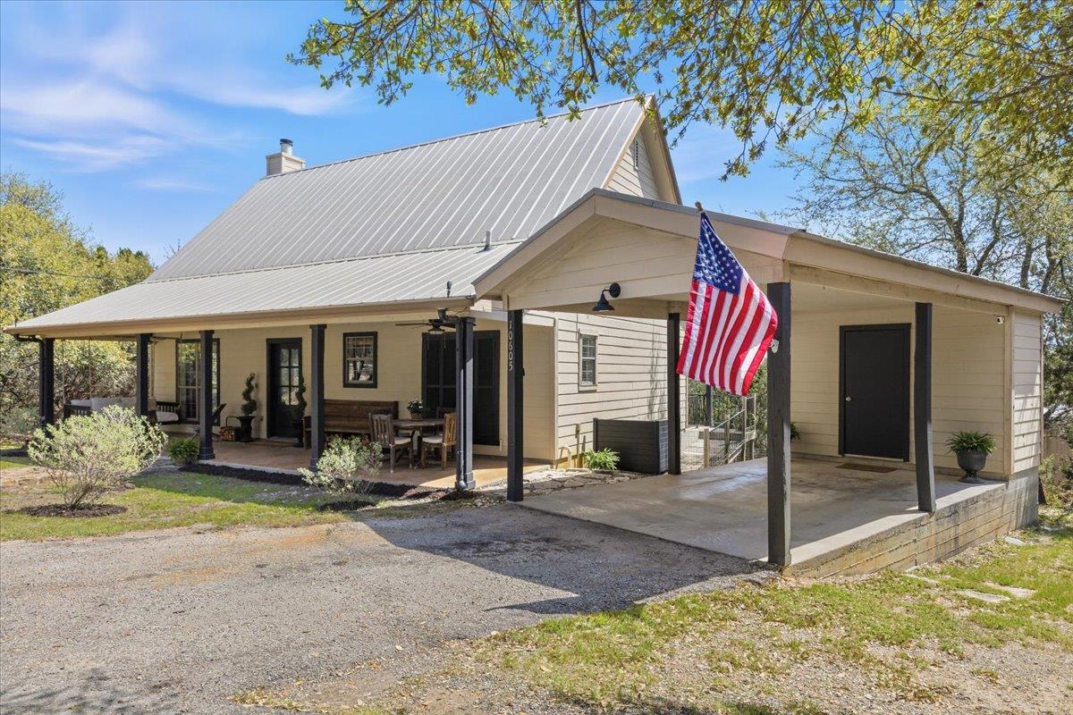 10605 Lake Beach Drive Dripping Springs TX 78620