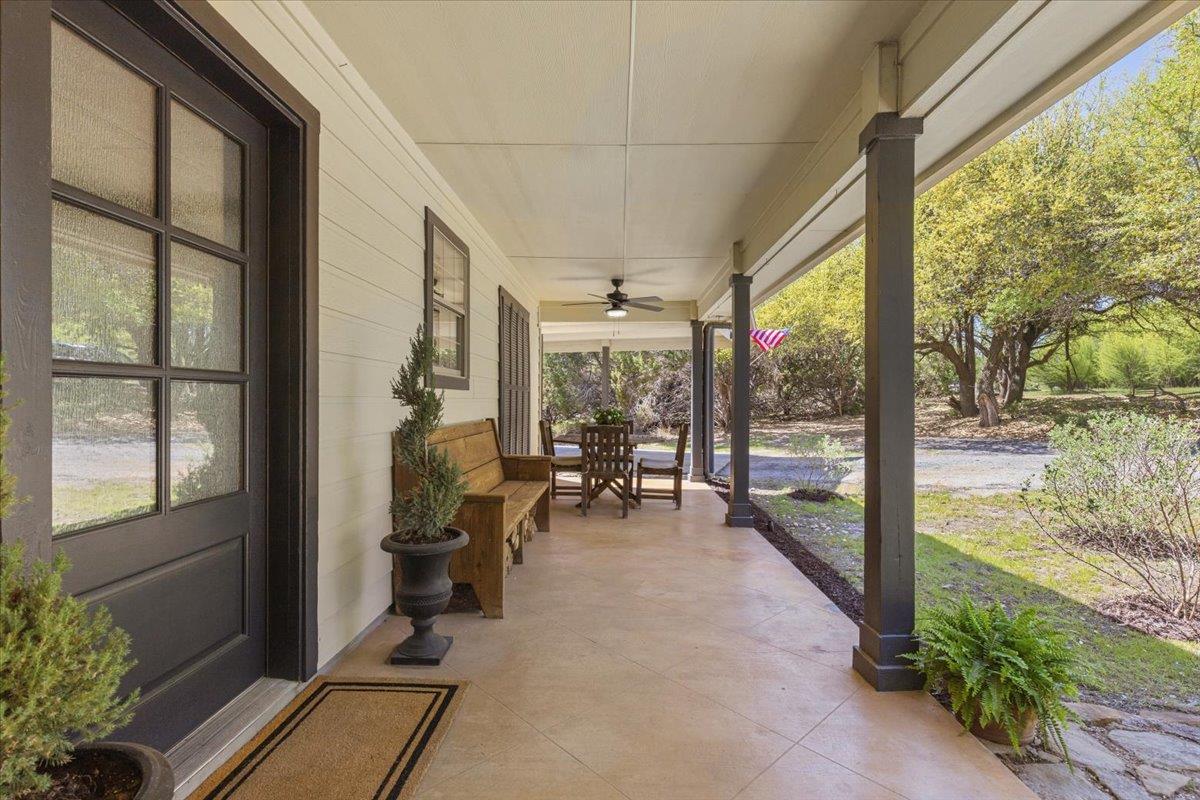 10605 Lake Beach Drive Dripping Springs TX 78620