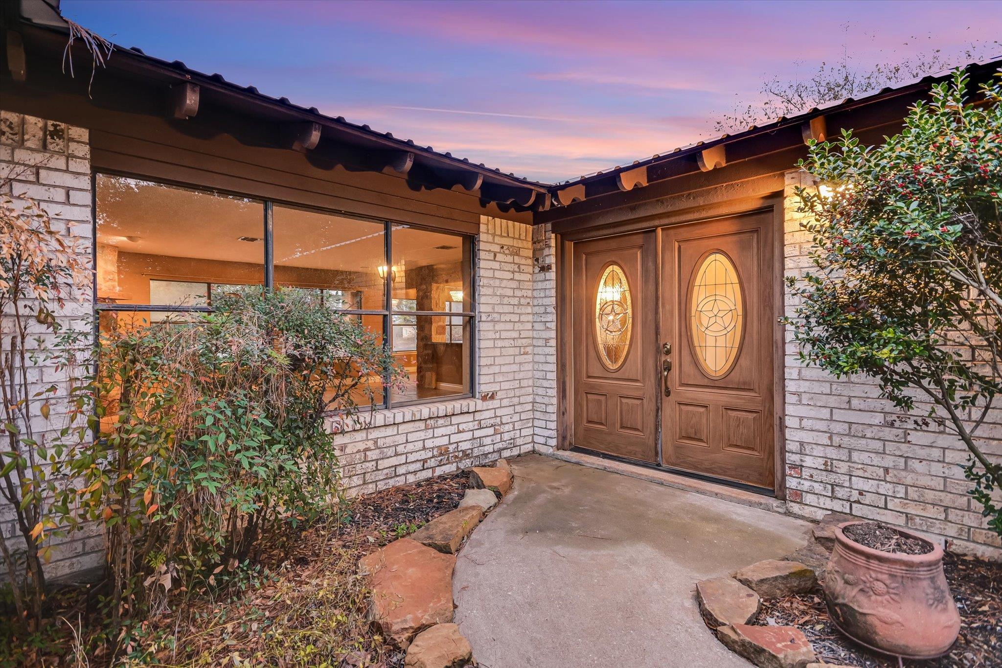 1005 Colorado Street Smithville TX 78957