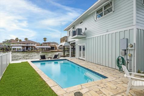 1226 Oahu Drive Galveston TX 77554