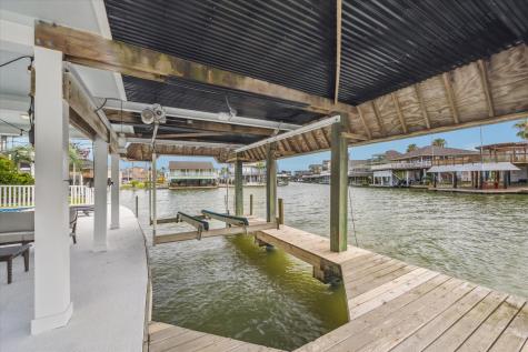 1226 Oahu Drive Galveston TX 77554