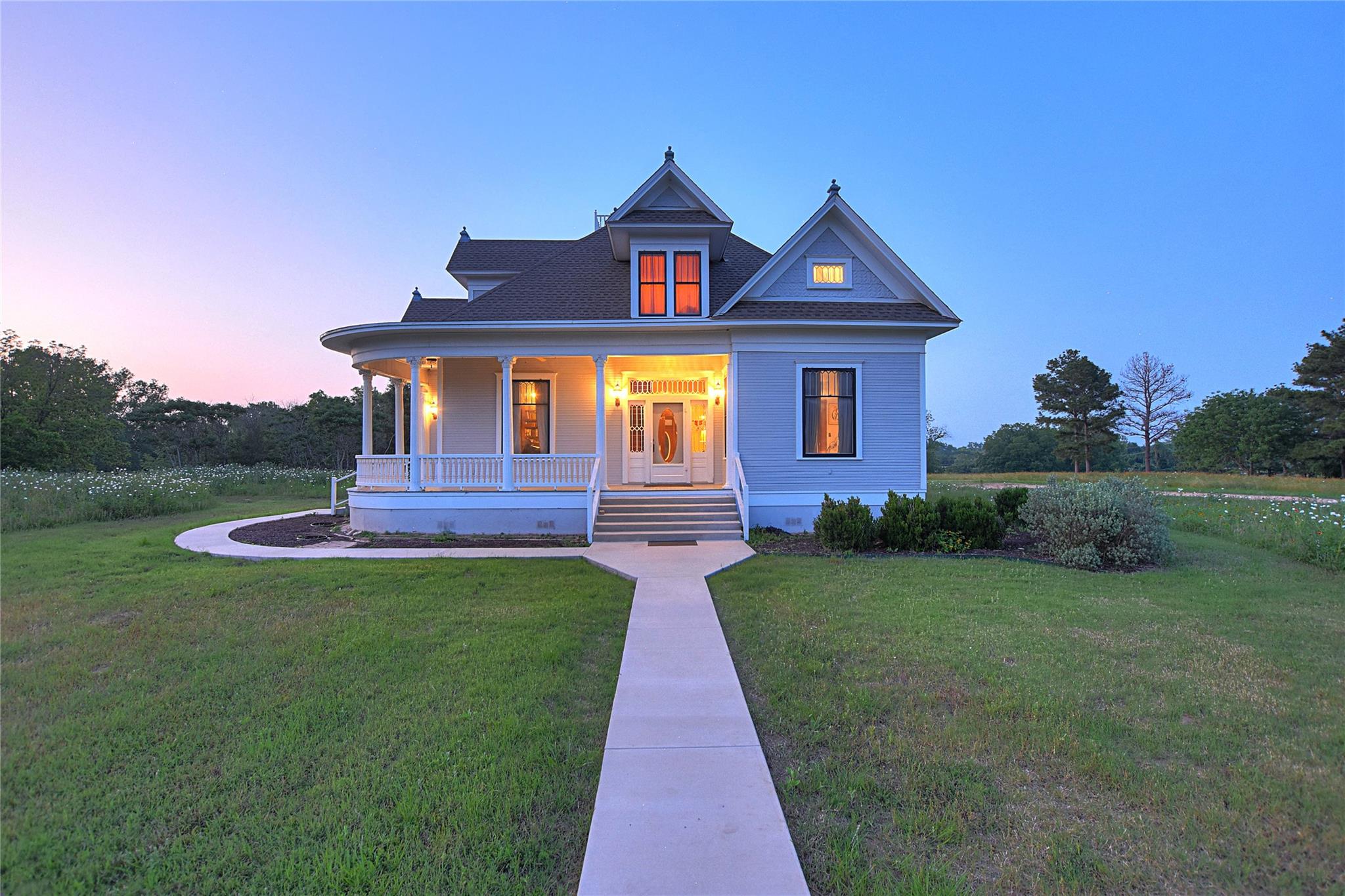 807 Colorado Drive Smithville TX 78957