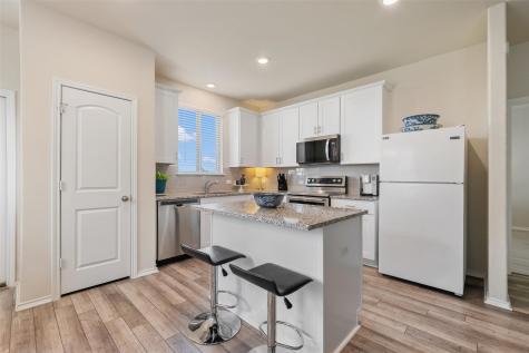 225 Gunther Way Taylor TX 76574
