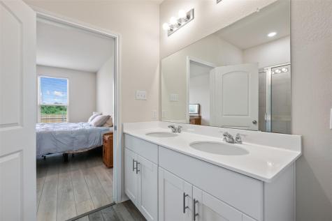 225 Gunther Way Taylor TX 76574