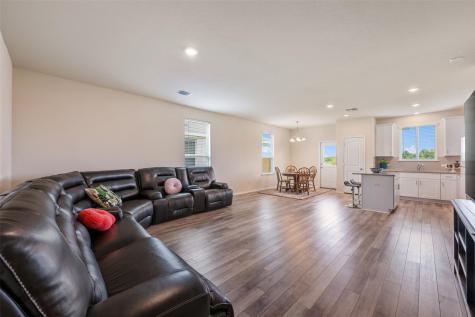 225 Gunther Way Taylor TX 76574