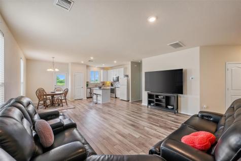 225 Gunther Way Taylor TX 76574