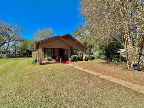 405 Mills Street Smithville TX 78957