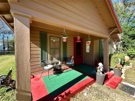 405 Mills Street Smithville TX 78957
