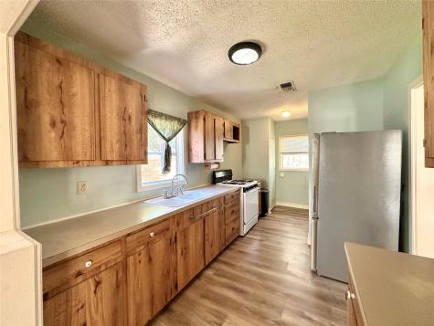 405 Mills Street Smithville TX 78957