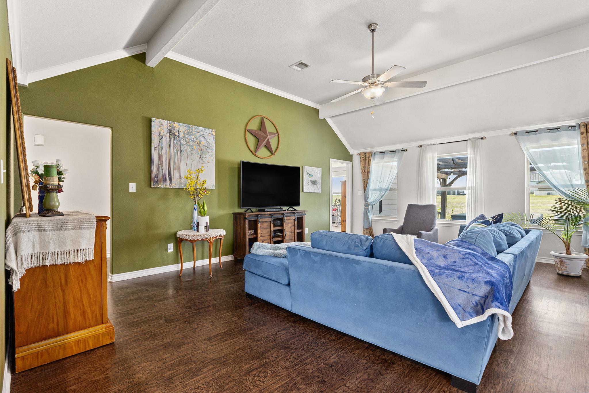 4846 County Road 327 Granger TX 76530