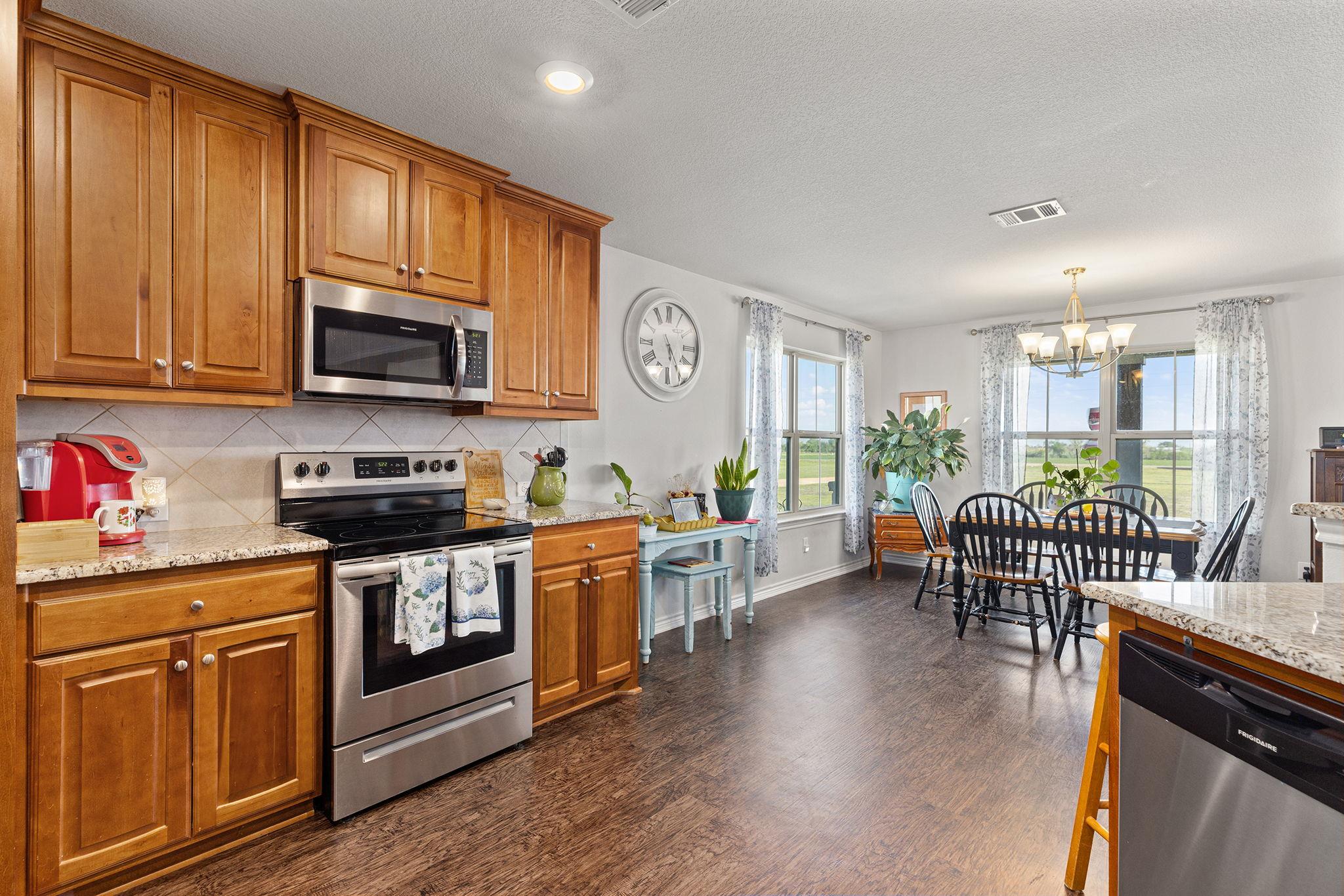 4846 County Road 327 Granger TX 76530