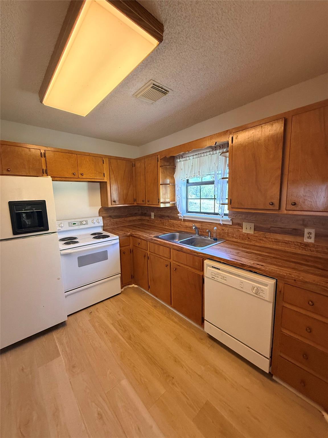 23709 NE Circle Drive Marble Falls TX 78654