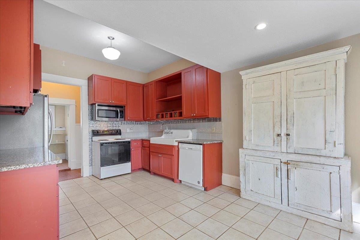 710 Gresham Street Smithville TX 78957