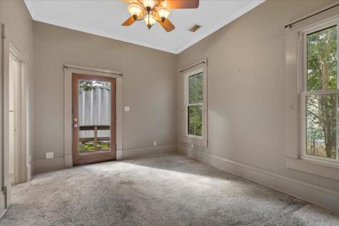 710 Gresham Street Smithville TX 78957