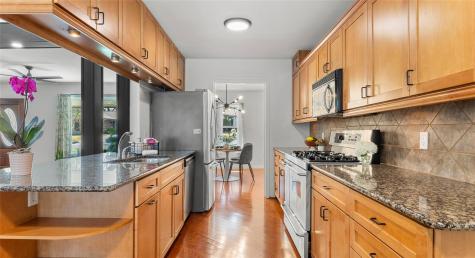 1704 Shelbourne Drive Austin TX 78752