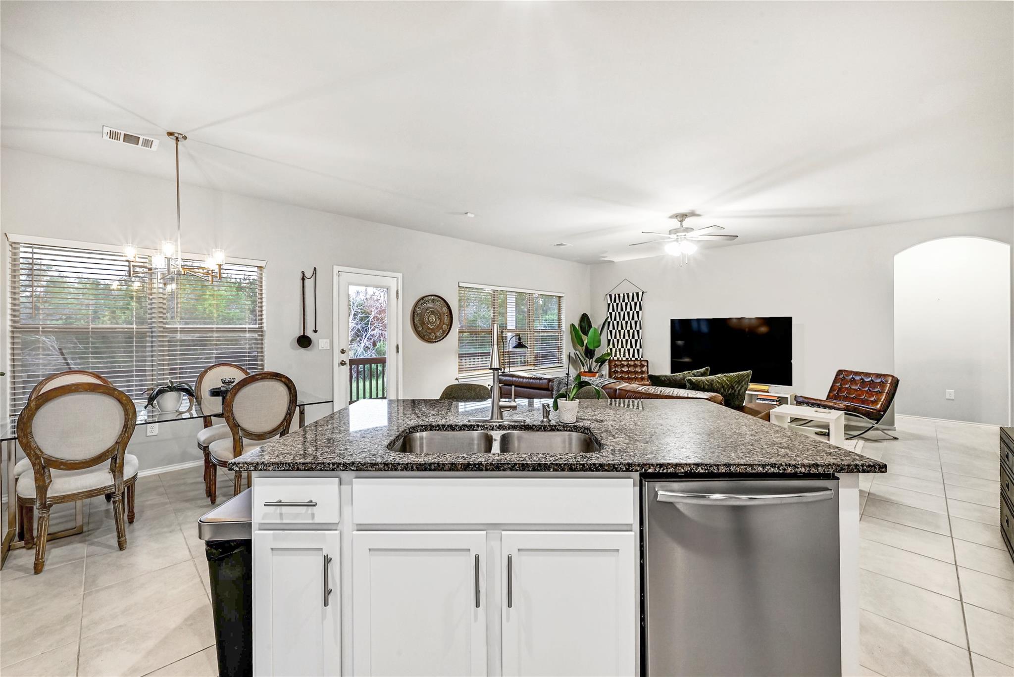 1302 Ponderosa Bend Horseshoe Bay TX 78657