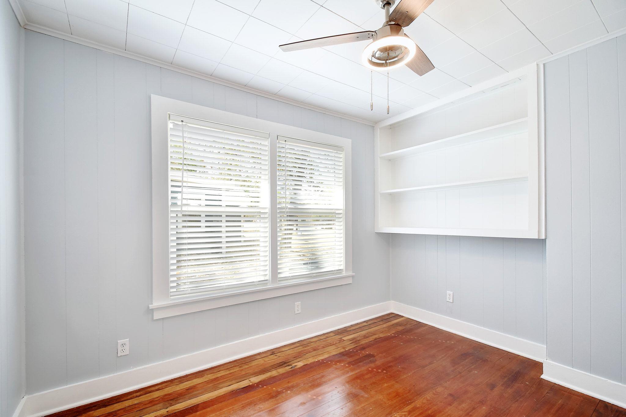 717 S Laurel Avenue Luling TX 78648