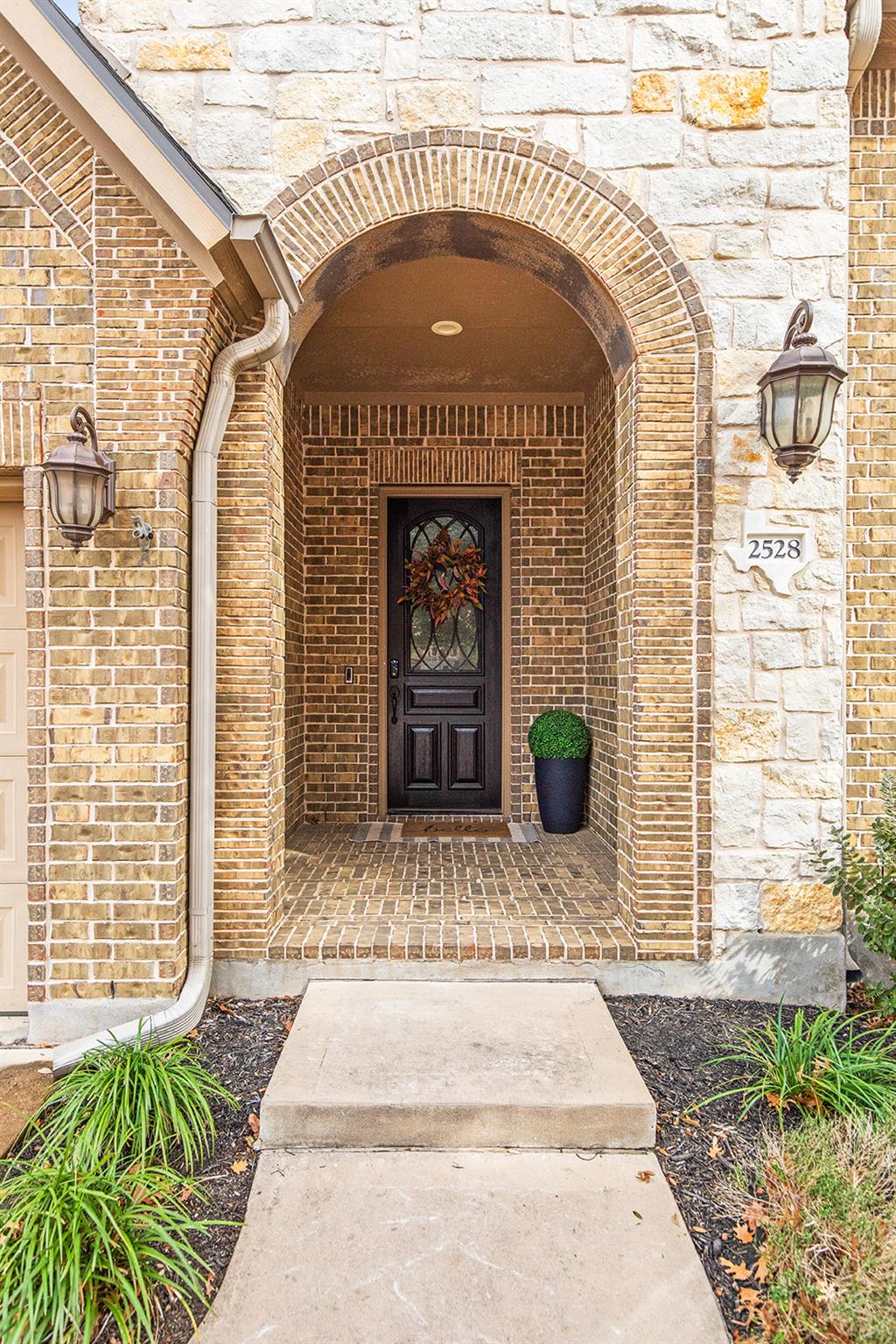 2528 Thunder Horse Leander TX 78641