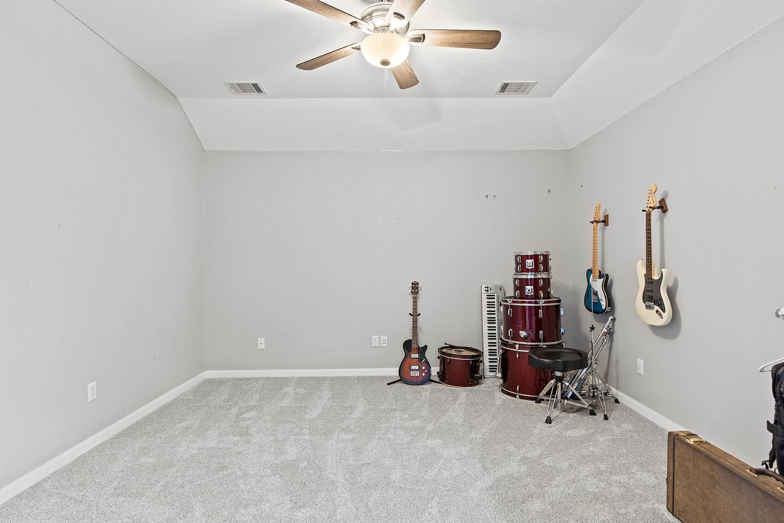 2528 Thunder Horse Leander TX 78641