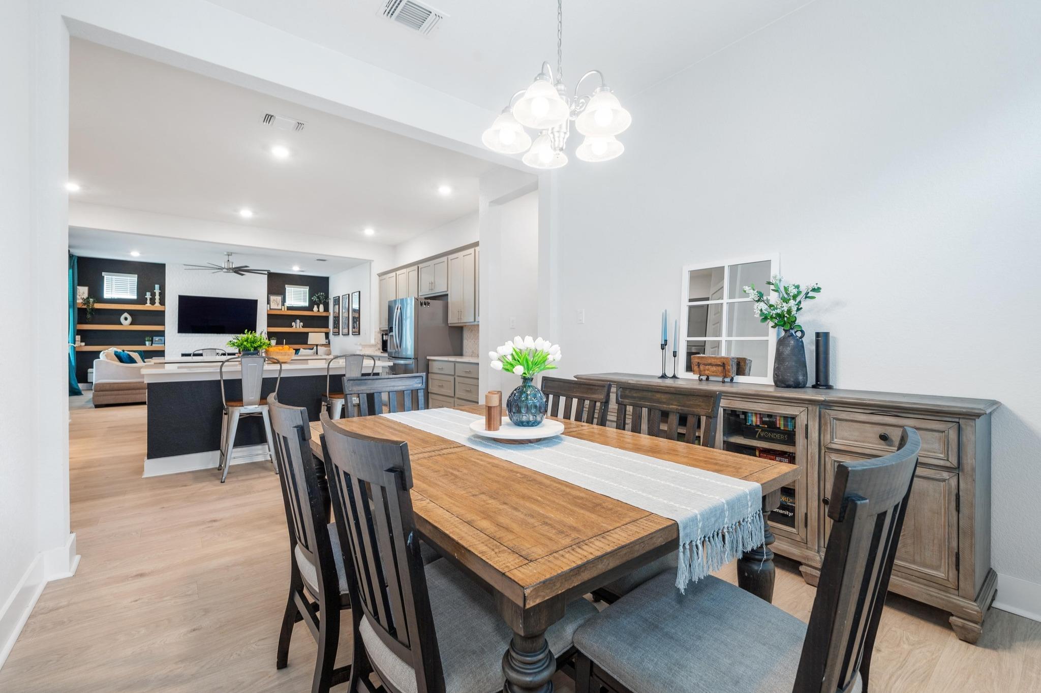 933 Donna Roland Court Leander TX 78641