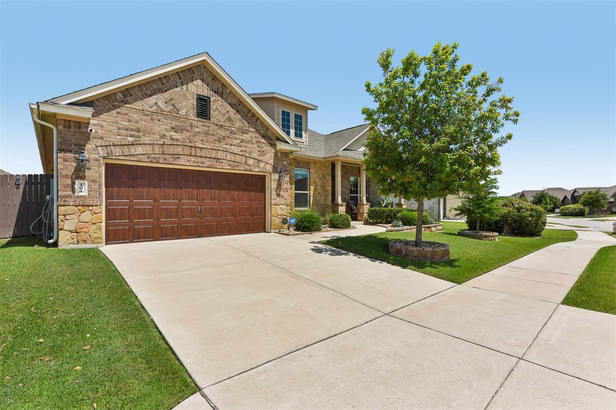 104 Skylark Lane Hutto TX 78634