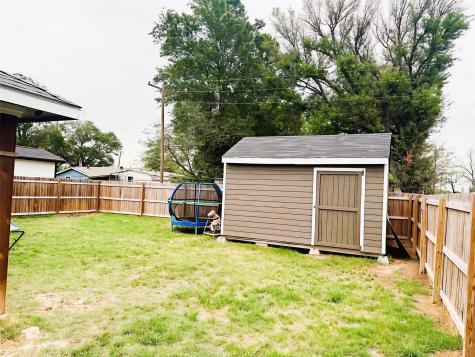 709 W Evans Street Hearne TX 77859