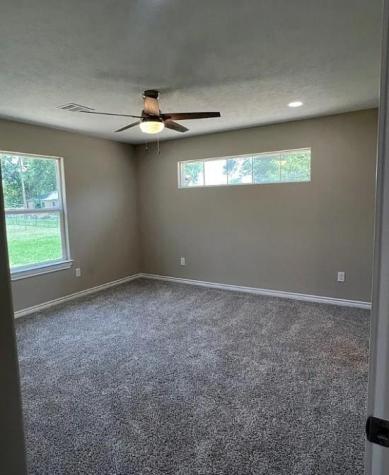 709 W Evans Street Hearne TX 77859